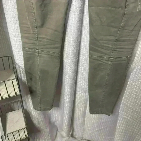 Anthropologie Jefferson Moto Cargo Pants Size 25 Light Olive Green Zipper Detail - Picture 10 of 14